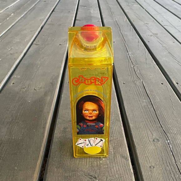 Universal City Studios 2023 Chucky 16 OZ Milk Cartoon Water Bottle - Picture 8 of 16